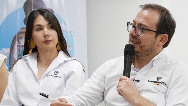 Superservicios sostuvo un encuentro con 18 asociaciones de recicladores de Cali